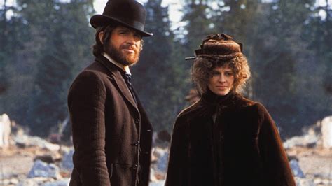 McCabe & Mrs. Miller: A Gripping Saga Of Love, Lust, And Gambling In The Wild West!