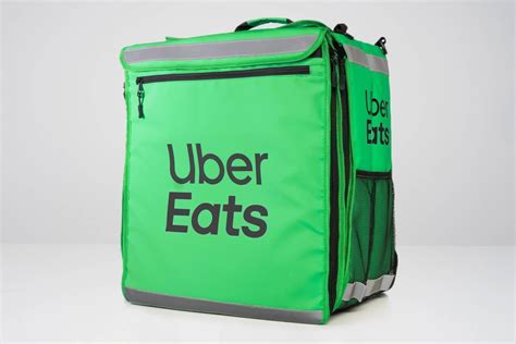 uber eats バッグ、それは現代の食文化を象徴するアイテムか？